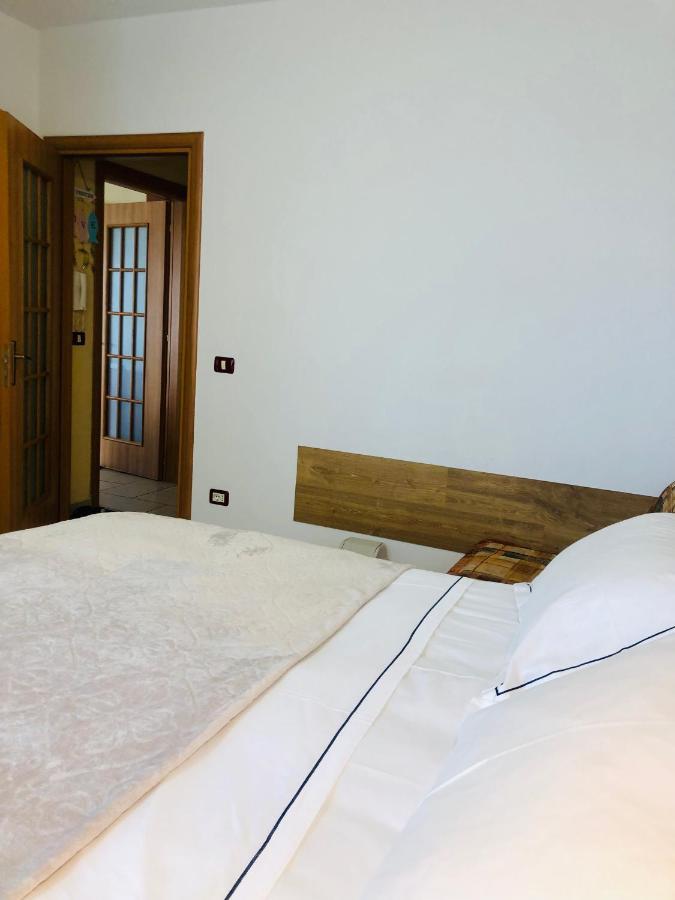 Teuta Apartment ดูร์เรส ภายนอก รูปภาพ